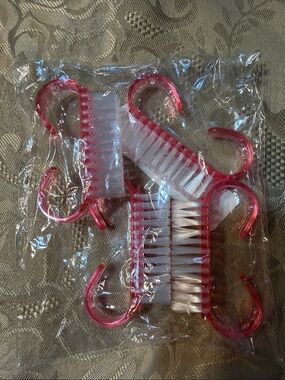 Set of Pink Nail Brushes - Pack of 4